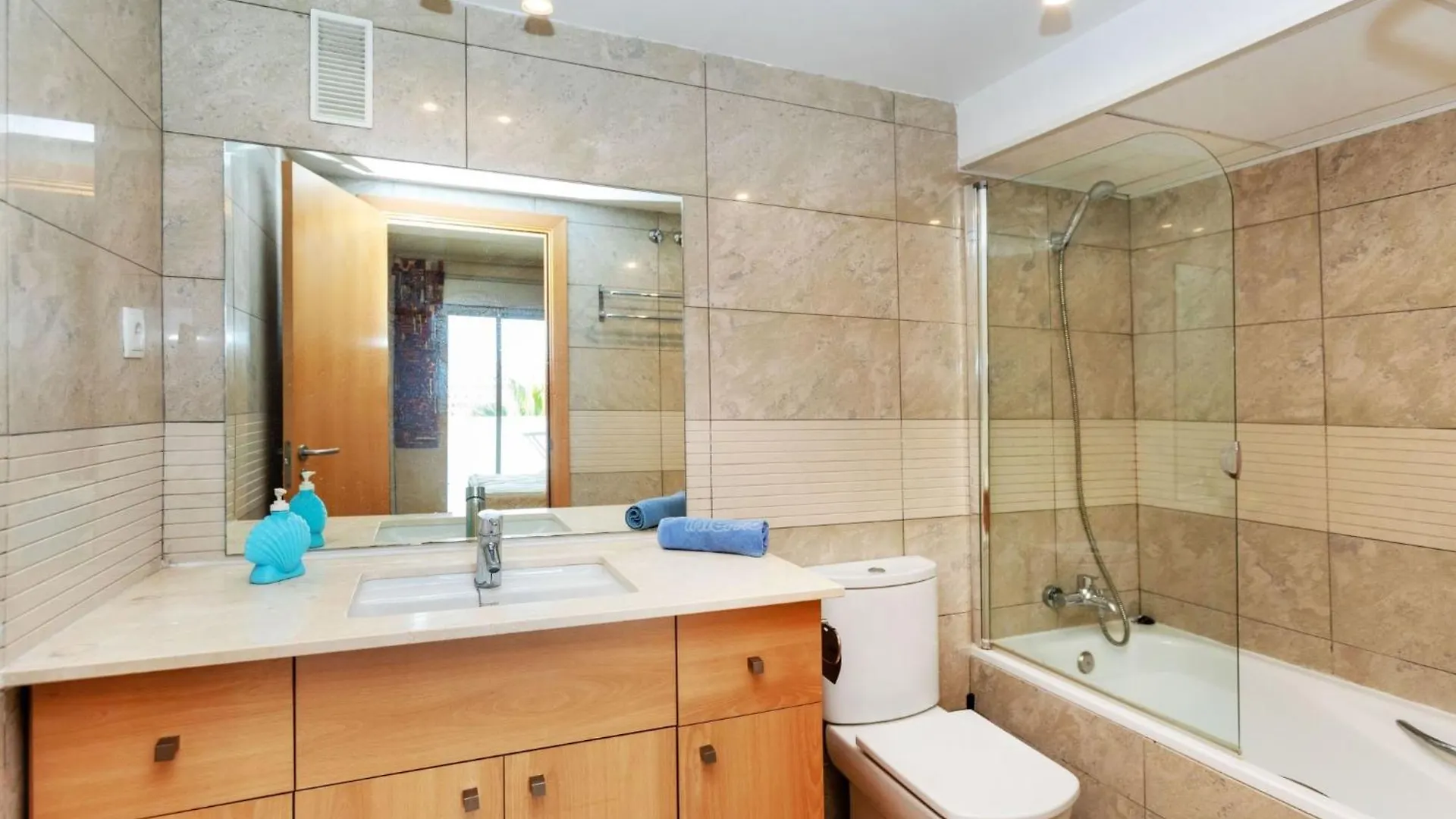 Apartment Aquaria-3 By Interhome Salou